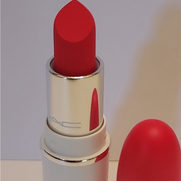 MAC Cosmetics Powder Kiss Lipstick in Fire & Spice New 1.5g no box - Picture 5 of 9